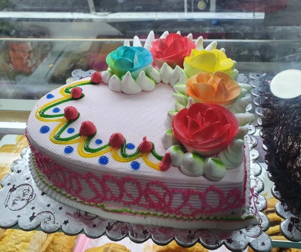 Strawberry Love Rose Cake